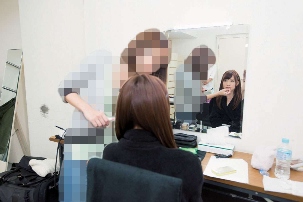         AV撮影現場に潜入。裏方スタッフたちの奮闘レポート  |  日刊SPA!    