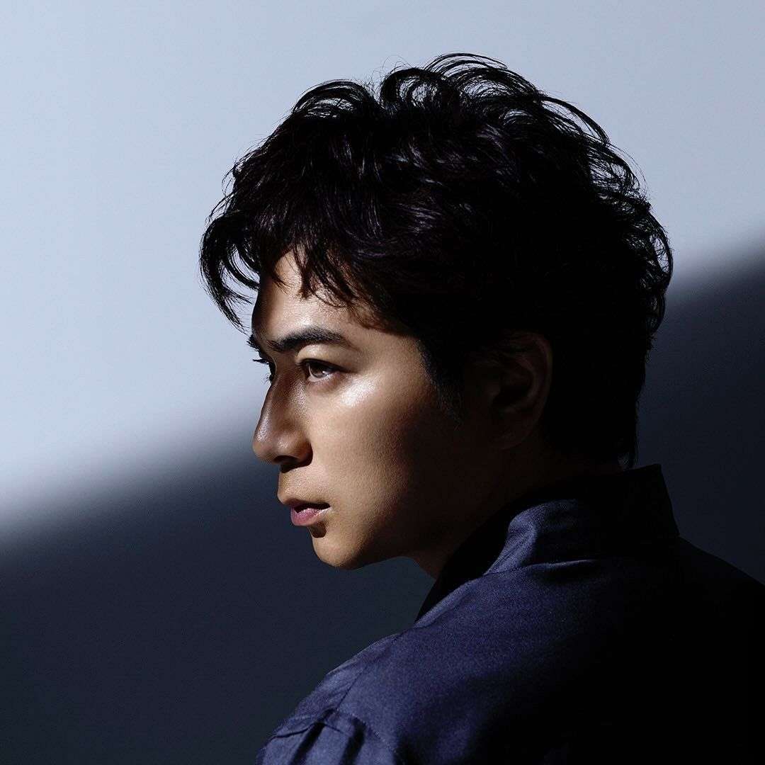 「かっぷくがよくビックリ」松本潤、大物演歌歌手と仲良しやりとり公開も〝ワイルドイメチェン〟の方が話題に　「髭似合わん」「私は良いと思います！」：「おっ！」でつながる地元密着のスポーツ応援メディア 西スポWEB OTTO!