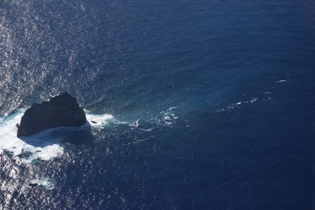 伊豆諸島の海底火山「須美寿島」周辺で海水が変色　噴火警報を発表　気象庁（日テレNEWS NNN） - Yahoo!ニュース
