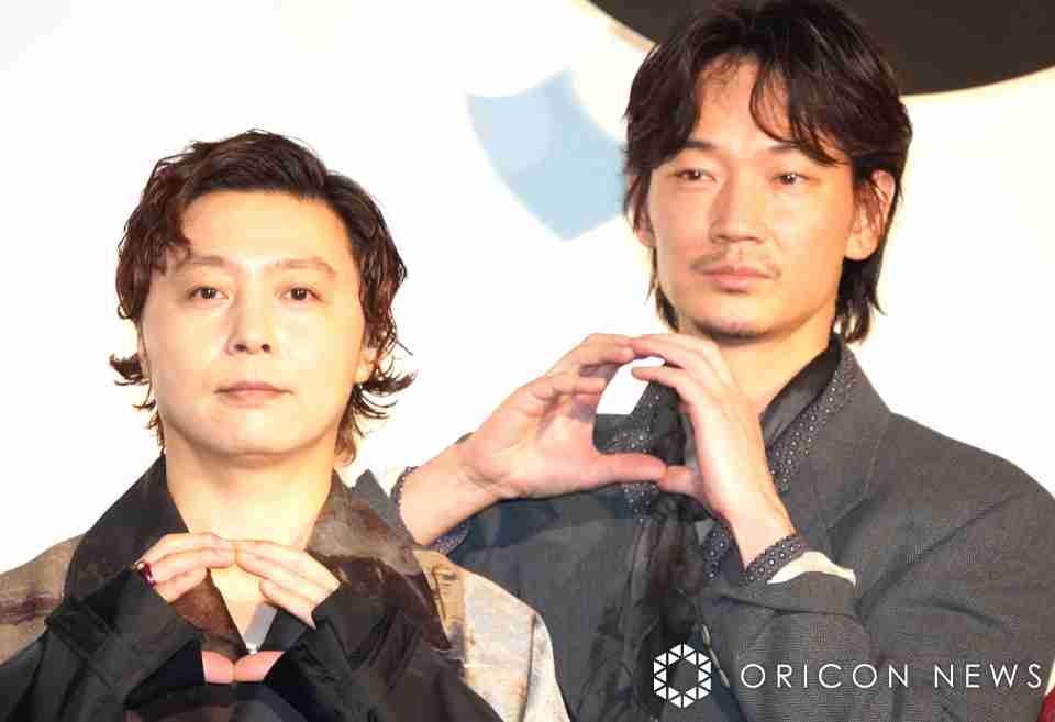 堂本剛、汗止まらず中座の綾野剛に共感「僕はノースリーブにしました」（オリコン） - Yahoo!ニュース