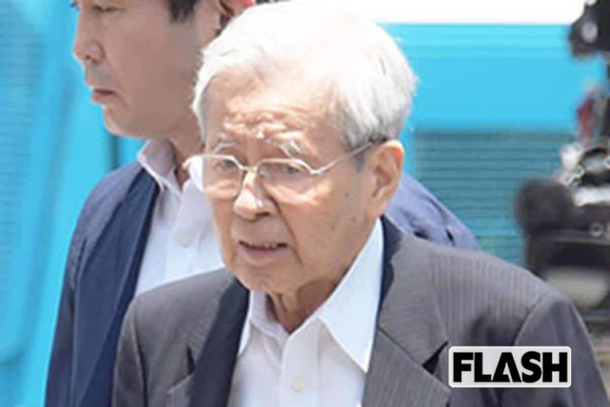 「返す年齢も決めてほしい」和歌山県で90歳の男性が軽トラで6歳男児をはねる事故…高齢者の免許返納義務化を求める声続々 | Smart FLASH/スマフラ[光文社週刊誌]