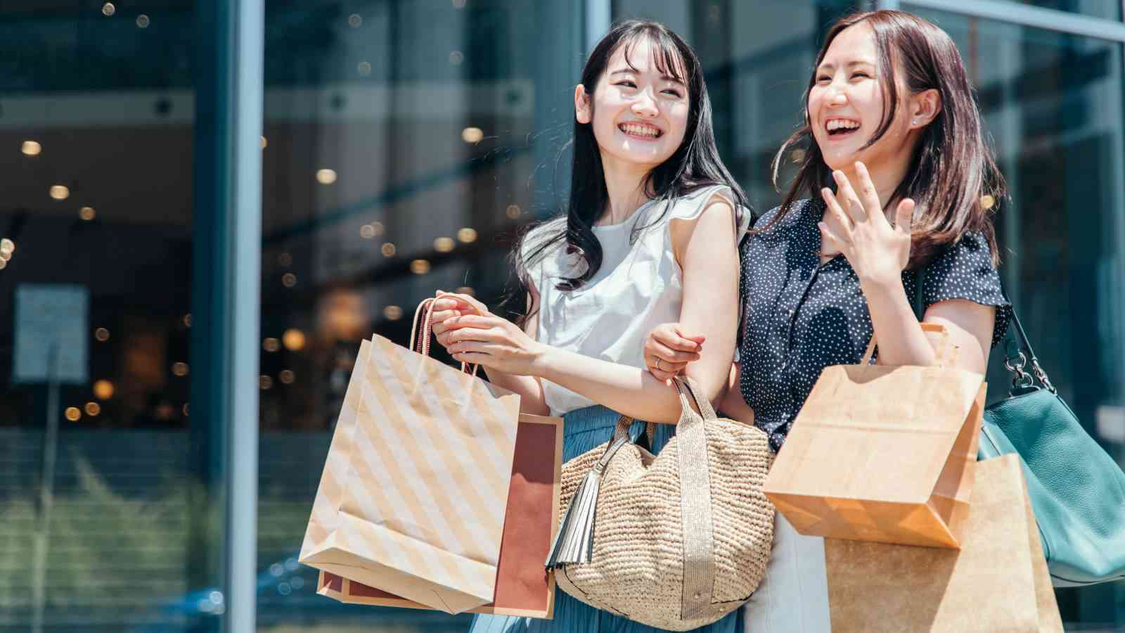 若者の幸福度を最も左右するものは“良好な友人関係”だった！米UCLAの調査結果が示唆（ヨガジャーナルオンライン） - Yahoo!ニュース