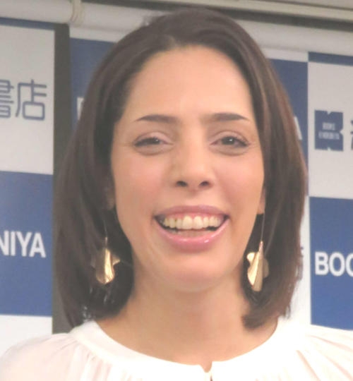 フィフィ、週刊誌の芸能人”盗撮”行為に私見「海外の様に『懲罰的損害賠償』を導入すべき」 - 芸能 : 日刊スポーツ