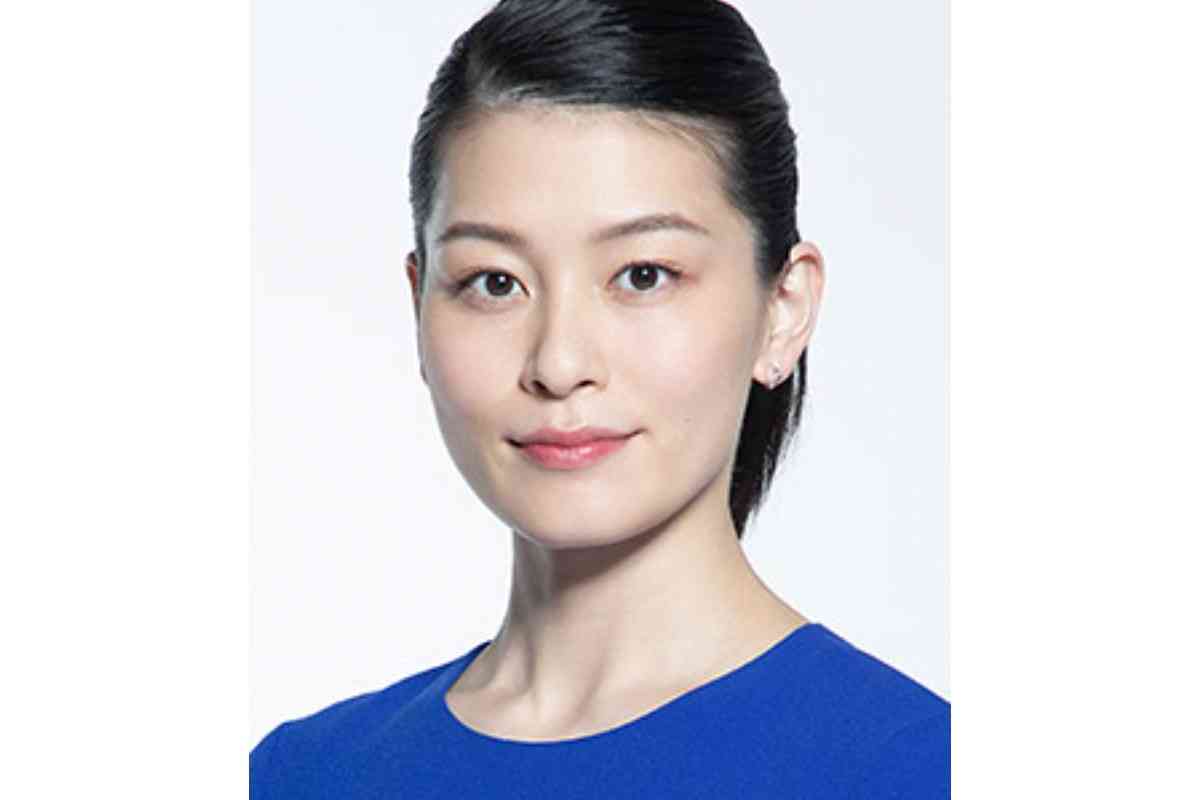 《“絶叫アナ”が産休へ》NHK・山内泉アナが結婚していた！お相手は同級生の“慶應卒官僚”、「局内でも知る人は限られていた」極秘婚｜NEWSポストセブン