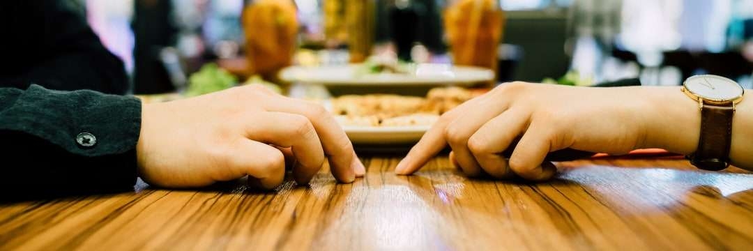 実は40代に多い「妊娠中絶」…「子どもができました」と告白すると、公務員は逃げ出した！婚活アプリで出会った男の「非情な仕打ち」と「父の怒り」