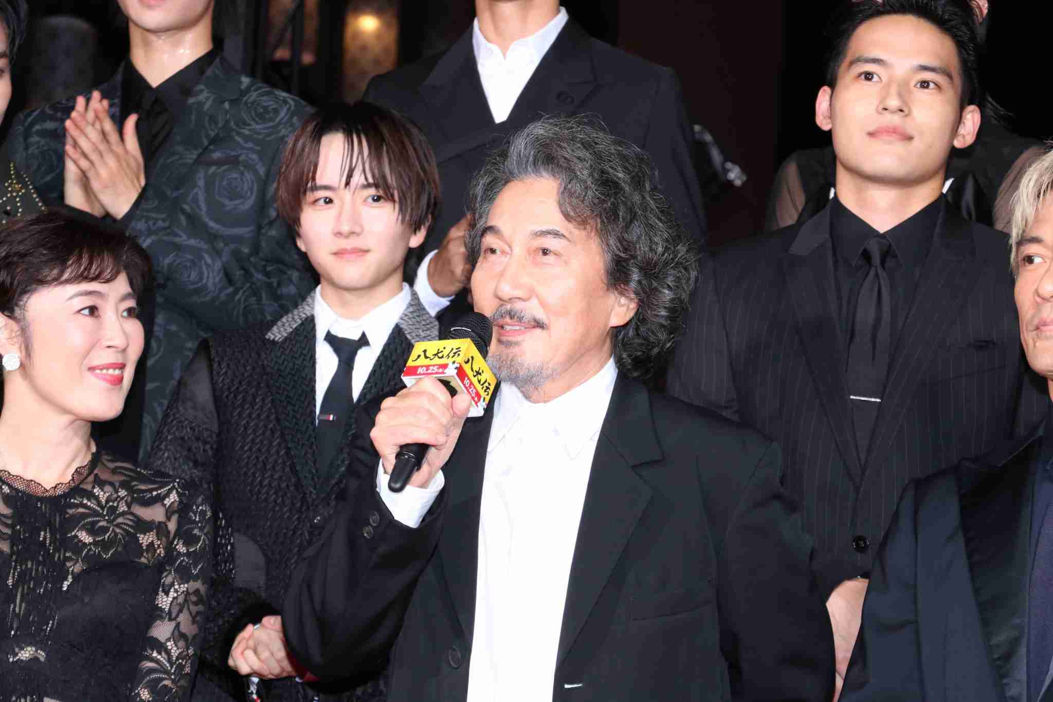   映画『八犬伝』ジャパンプレミア開催！豪華キャスト陣が日本橋に集結、レッドカーペットに役所広司、内野聖陽、土屋太鳳ら総勢17名が登場！ | MOVIE MARBIE