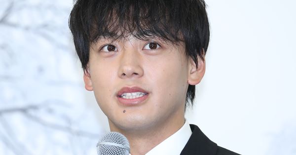 「線細すぎ」竹内涼真『龍が如く』実写版での“優男ビジュアル”に原作ファンから相次ぐ酷評 | 女性自身