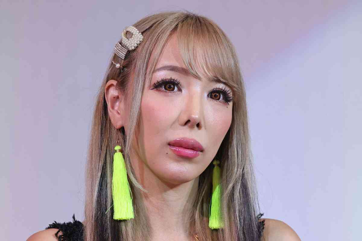 霜月るな　相次ぐ誹謗中傷でＤＭ閉鎖を報告「多くを語ると何かアカン気がして、、、」　（東スポWEB） - Yahoo!ニュース