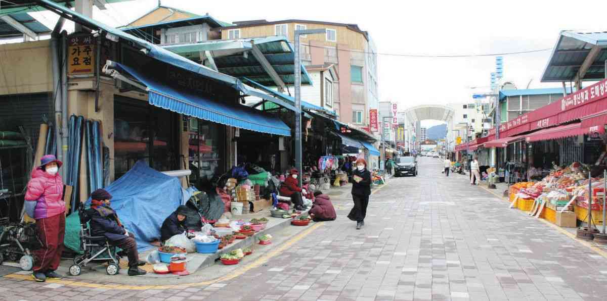 韓国「消滅危機」の街で何が起きている？　衝撃の「出生率0.72」　日本の先を行く超少子化社会の現場で：東京新聞 TOKYO Web