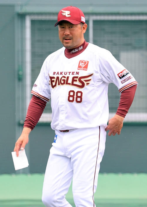 【楽天】三木肇新監督が決定、２軍監督から昇格５年ぶり再起用　続投基本線の今江監督は電撃退団 - プロ野球 : 日刊スポーツ
