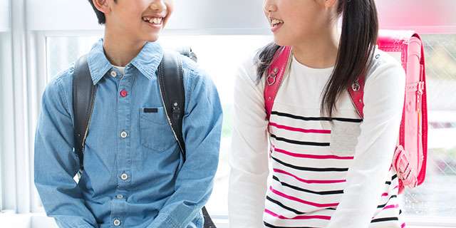小学生カップル“中高生顔負け”の恋愛事情　5人に1人「付き合っている人がいる」令和の親、どう向き合う？ | 弁護士JPニュース