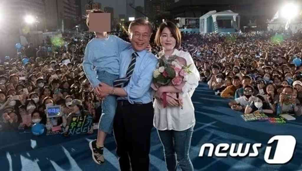 文在寅前大統領の娘がソウルで飲酒運転、タクシーに衝突（KOREA WAVE） - Yahoo!ニュース