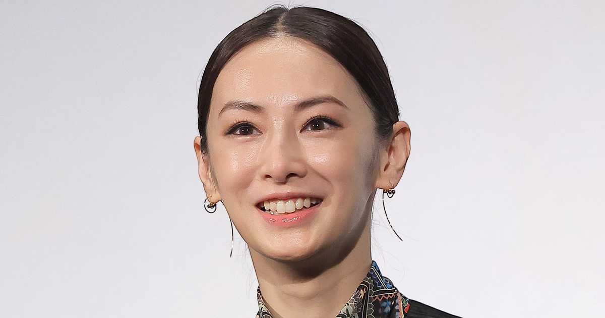 北川景子、茶々＆慎吾ママのオフショット公開　火縄銃構える姿にSNS「撃たれたい」 - サンスポ