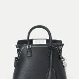 日本だと実店舗が表参道にしかないのと、入り口が狭くて使いにくそうだけど形がか... | ガールズちゃんねる - Girls Channel -