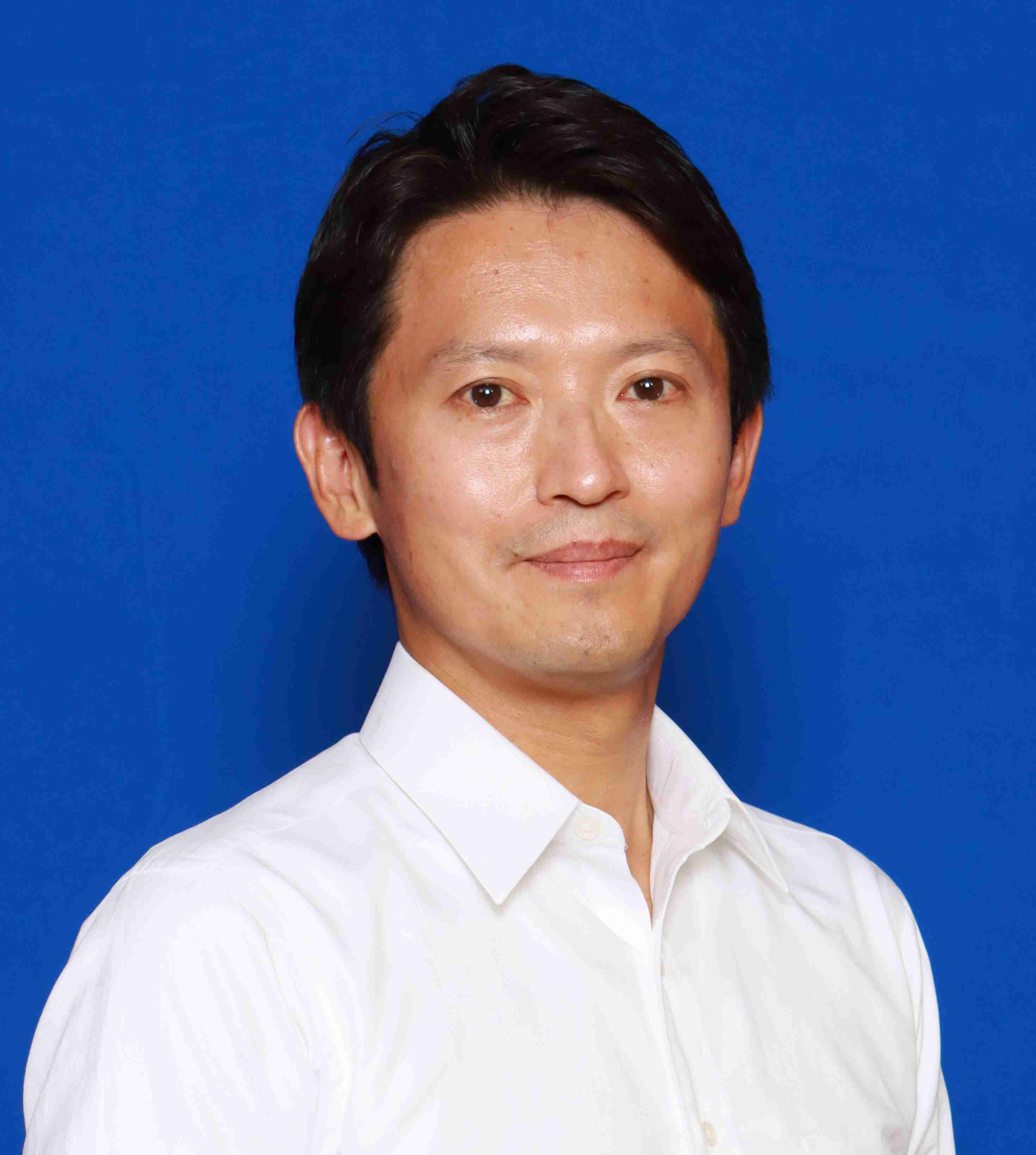 斎藤元彦前知事　サイン求める主婦から女子高生まで…街頭演説に殺到する“斎藤ガールズ”が明かした「応援する理由」