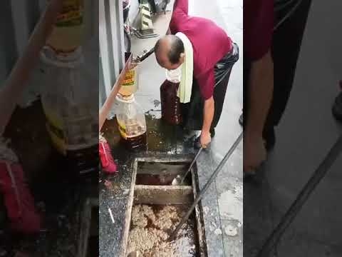 【中国版SDGs】中国の料理人、今日も元気に地溝油をかき集める　下水から油を再利用へ