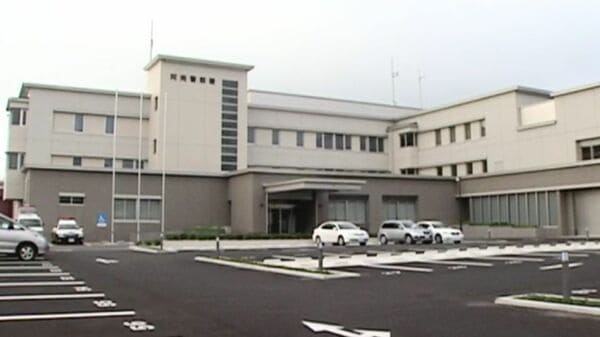 【速報】3歳の女の子が意識不明　キックボードで遊んでいた際　車にはねられる　71歳の男を現行犯逮捕｜FNNプライムオンライン