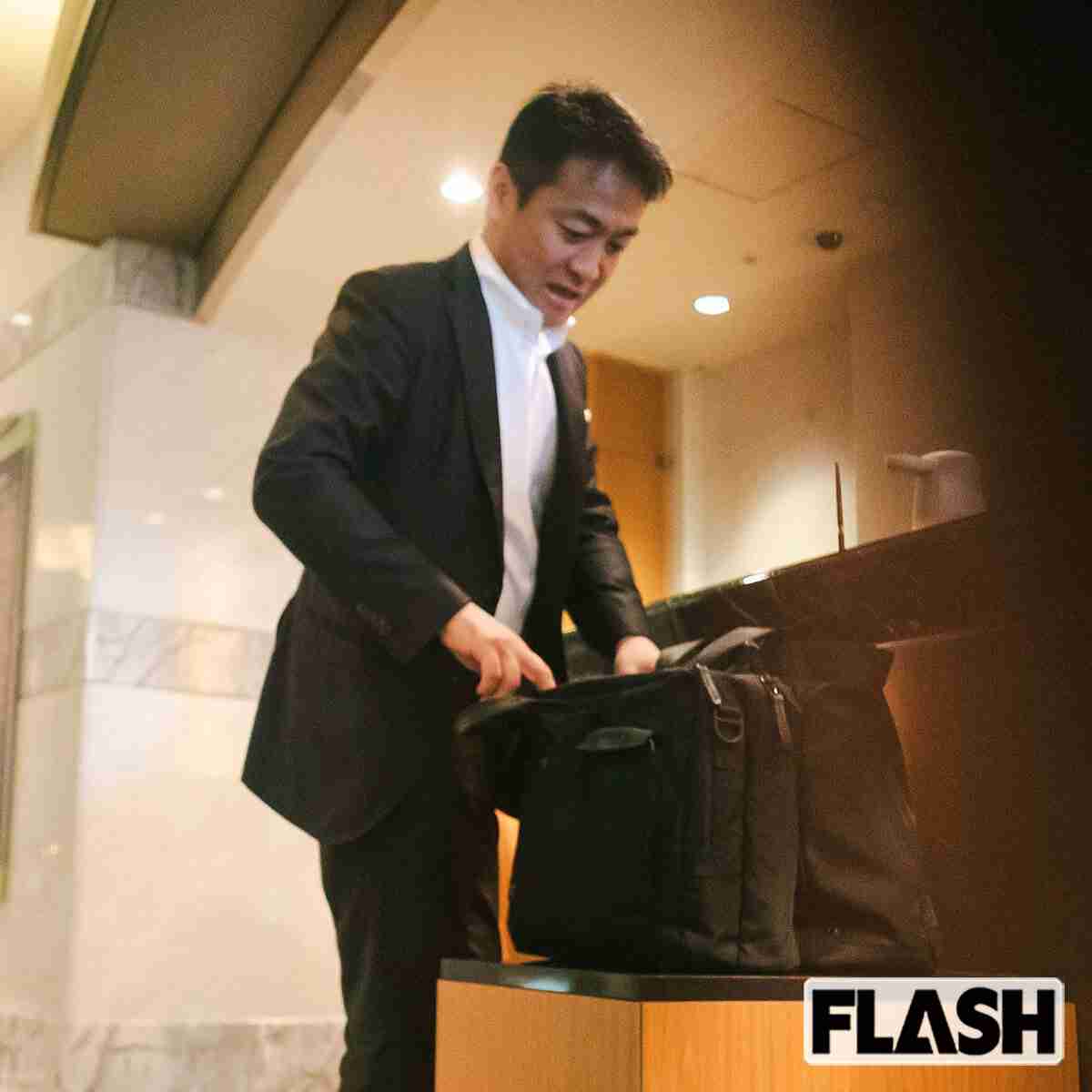 【本人謝罪】玉木雄一郎氏　元グラドルと不倫逢瀬で目撃した相手の“不可解すぎる”1時間半の行動…「政治活動目的」宿泊ホテルに“タダ乗り”疑惑！（SmartFLASH） - Yahoo!ニュース
