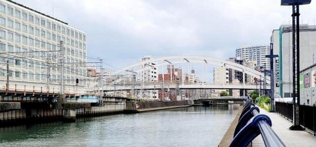 DeNA優勝→横浜駅近くの川に飛び込む動画拡散　警察は「やめて」、水質は...？