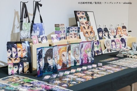 『鬼滅の刃』柱展、深夜・早朝から列で問題視＆注意　午前10時回は抽選形式で整理券配布の対策