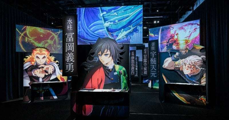 『鬼滅の刃』柱展、深夜・早朝から列で問題視＆注意　午前10時回は抽選形式で整理券配布の対策  | ORICON NEWS
