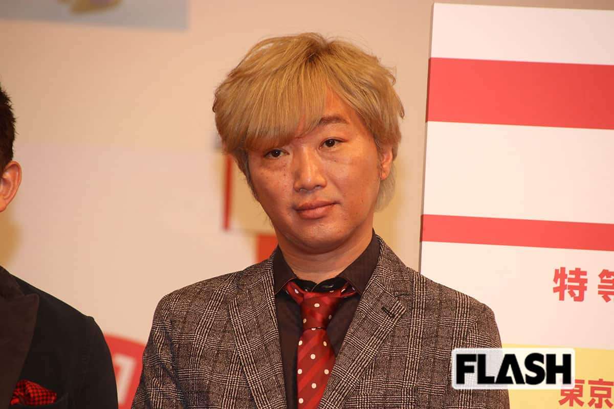 【最新写真】スピードワゴン・小沢の“激変姿”を直撃…まだまだ続く“巻き添え自粛”の長い道のり | Smart FLASH/スマフラ[光文社週刊誌]