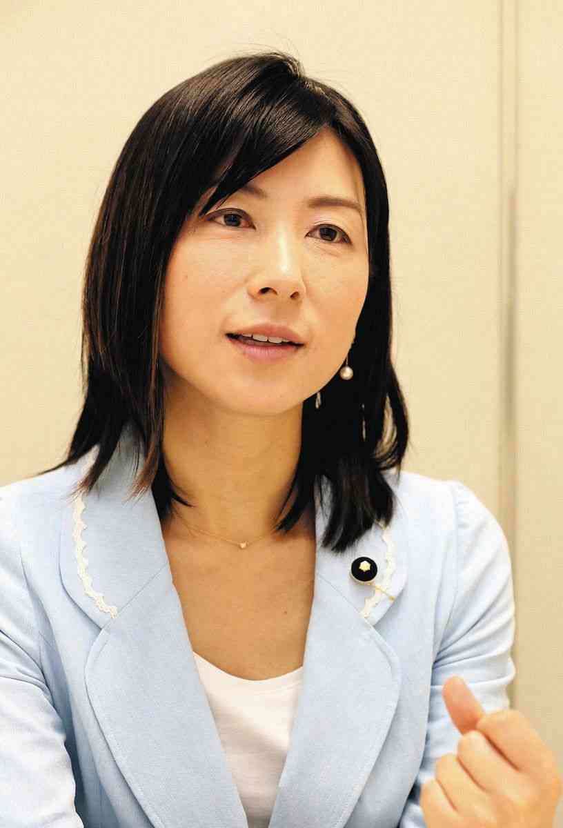 炎上騒動の立民・塩村文夏議員に殺害予告　批判の矛先が新日本プロレスリングに向かう泥仕合に：中日スポーツ・東京中日スポーツ 