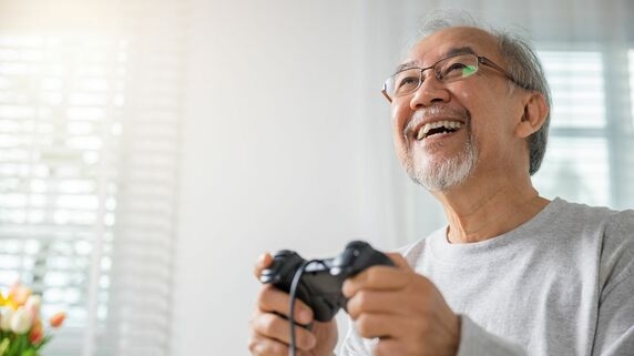 30年ぶりの『ドラクエⅢ』に心を躍らせる〈退職金1,500万円〉〈貯金2,300万円〉65歳定年退職サラリーマン、「さあ、冒険に出よう！」とテンション爆上げの3日後、軽い絶望感を覚えた「まさかの理由」｜資産形成ゴールドオンライン