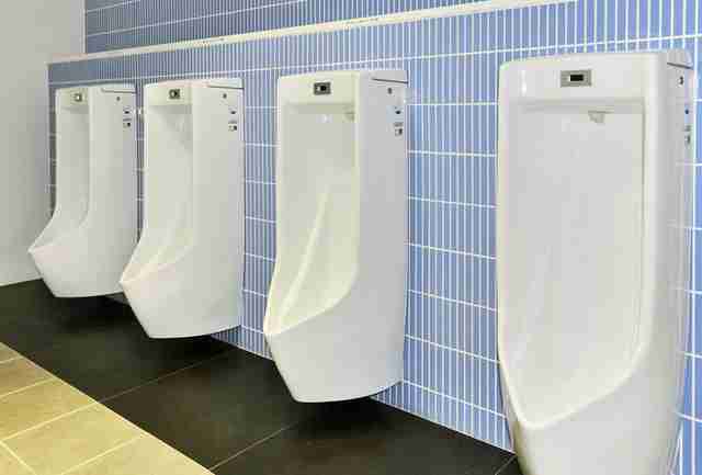 新幹線の男性専用トイレに「カギついてない」高橋みなみの説明に女性陣仰天「え~っ?!」 半分透けも「ちょっと気持ち悪い」