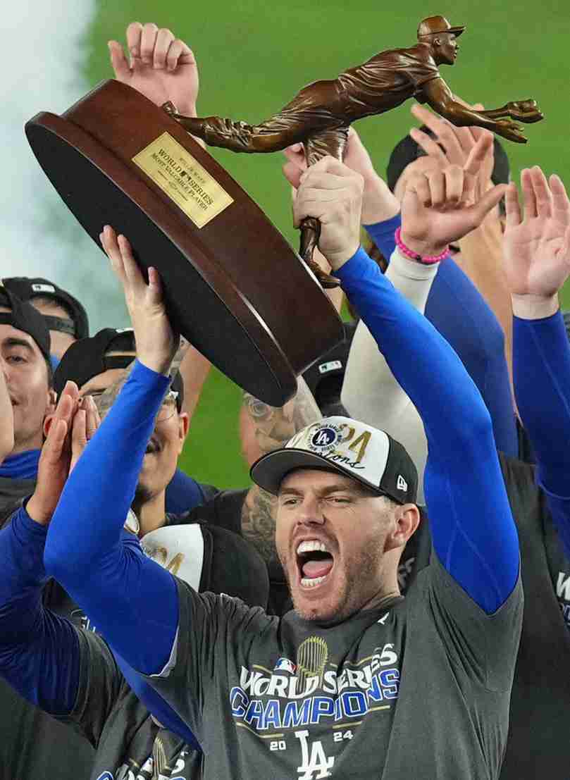 フリーマン、肋軟骨を骨折しながらプレーしていた　通常なら復帰まで数カ月かかるケガ（日刊スポーツ） - Yahoo!ニュース