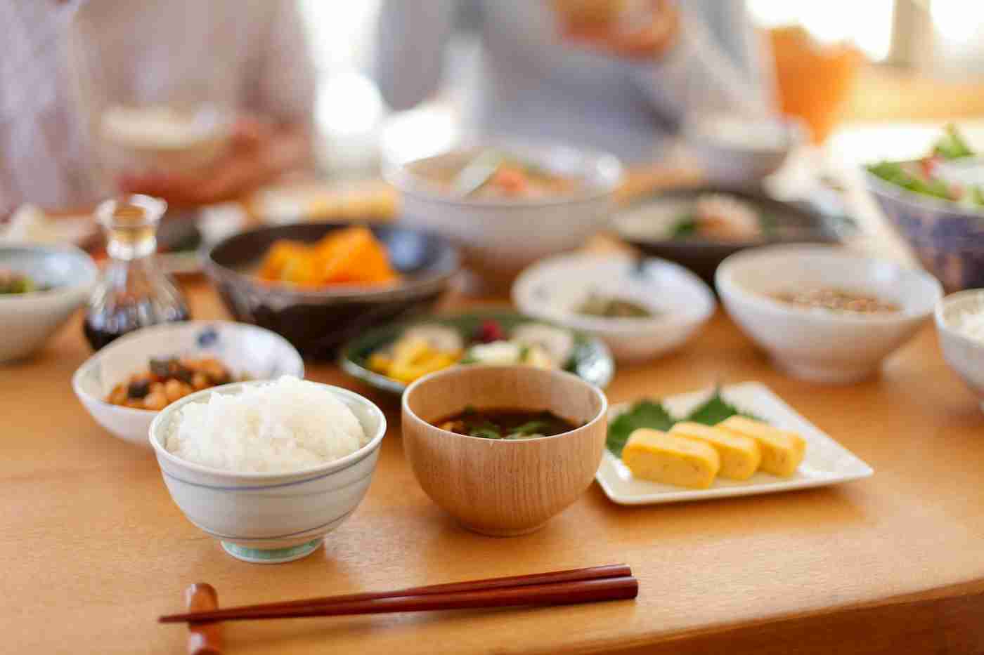 “4人家族で食費は月1万6000円”論争、「絶対に無理」「ぜんぜん余裕」それぞれのワケ