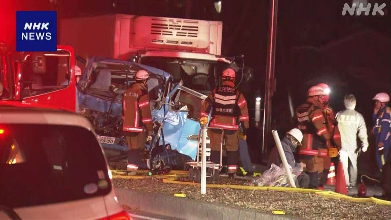 さいたま 国道でトラック追突 道路上の作業員2人が死亡