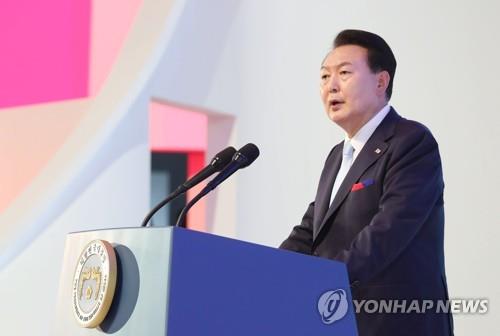 尹大統領「共産主義に盲従し扇動する反国家勢力が横行」　植民地解放記念日に演説 | 聯合ニュース