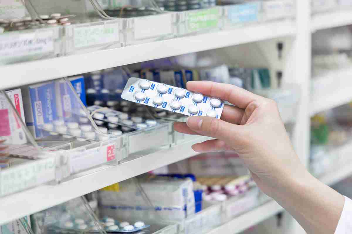 薬価、2500億円引き下げへ　患者負担軽減、来週決定　政府（時事通信） - Yahoo!ニュース