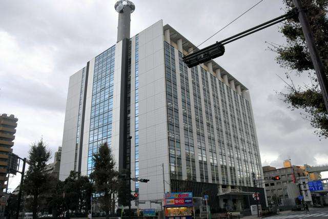 ナイトプールで女性盗撮容疑　警察庁職員を書類送検、千葉県警（朝日新聞デジタル） - Yahoo!ニュース