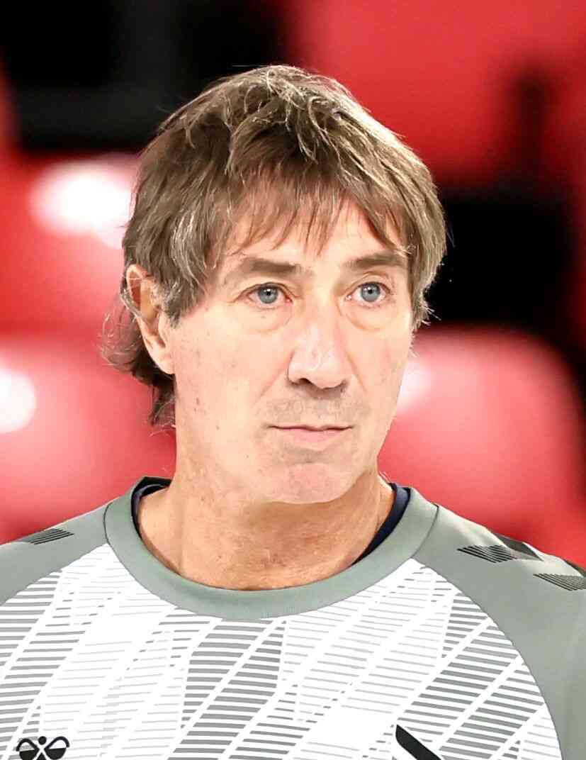 バレーボール男子・ティリ新監督、金メダルチームとは「経験の差」大阪ブルテオン監督は今季限り退団へ…会見 - スポーツ報知