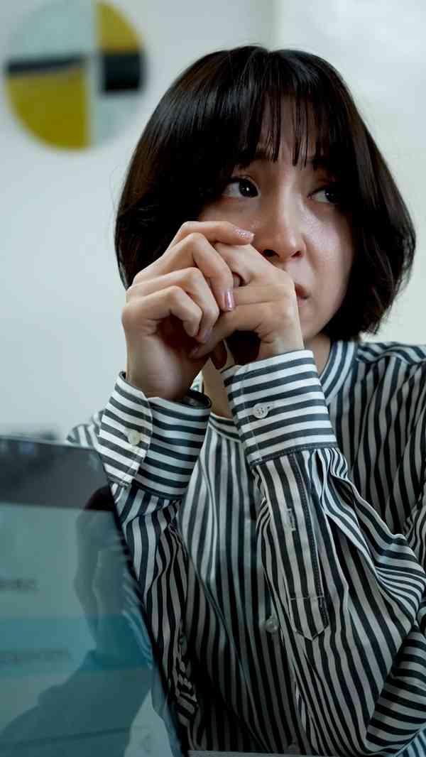 篠田麻里子がダメ男の元カノ役に！ 縦型ショートドラマ『元カレ図鑑』配信開始 | RBB TODAY