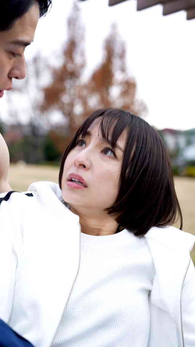 篠田麻里子がダメ男集合の「元カレ図鑑」で元カノ役を熱演、フリー転身後初ドラマ出演
