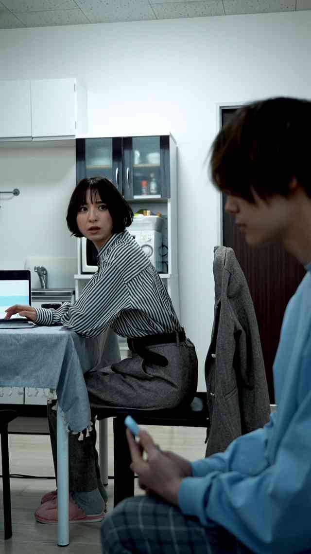 篠田麻里子がダメ男集合の「元カレ図鑑」で元カノ役を熱演、フリー転身後初ドラマ出演