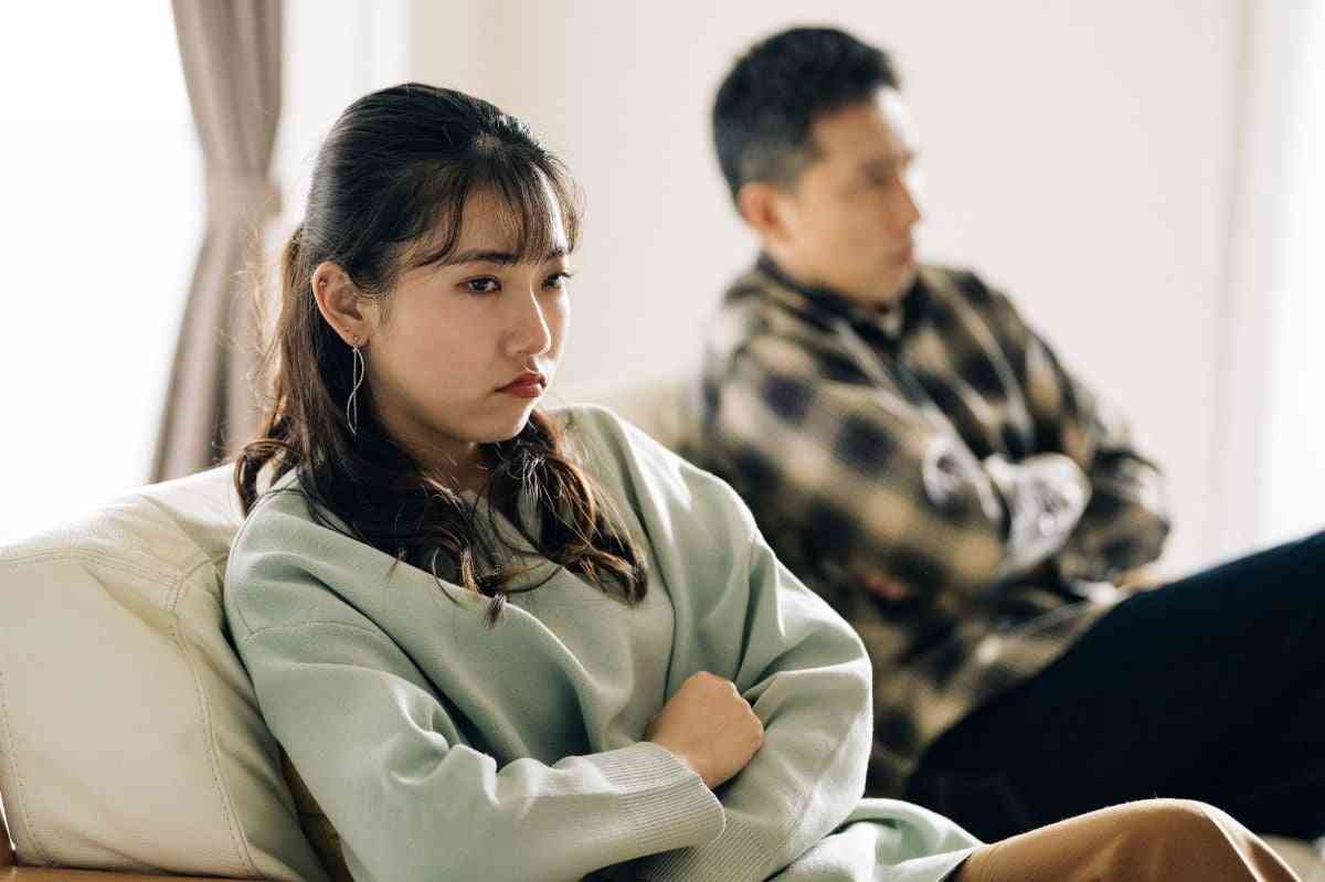 【話題】実は多い…「無口すぎる夫」に悩む妻たち SNS「話したい」相次ぐも、夫は「別に無言でも…」「話すことある？」 | オトナンサー