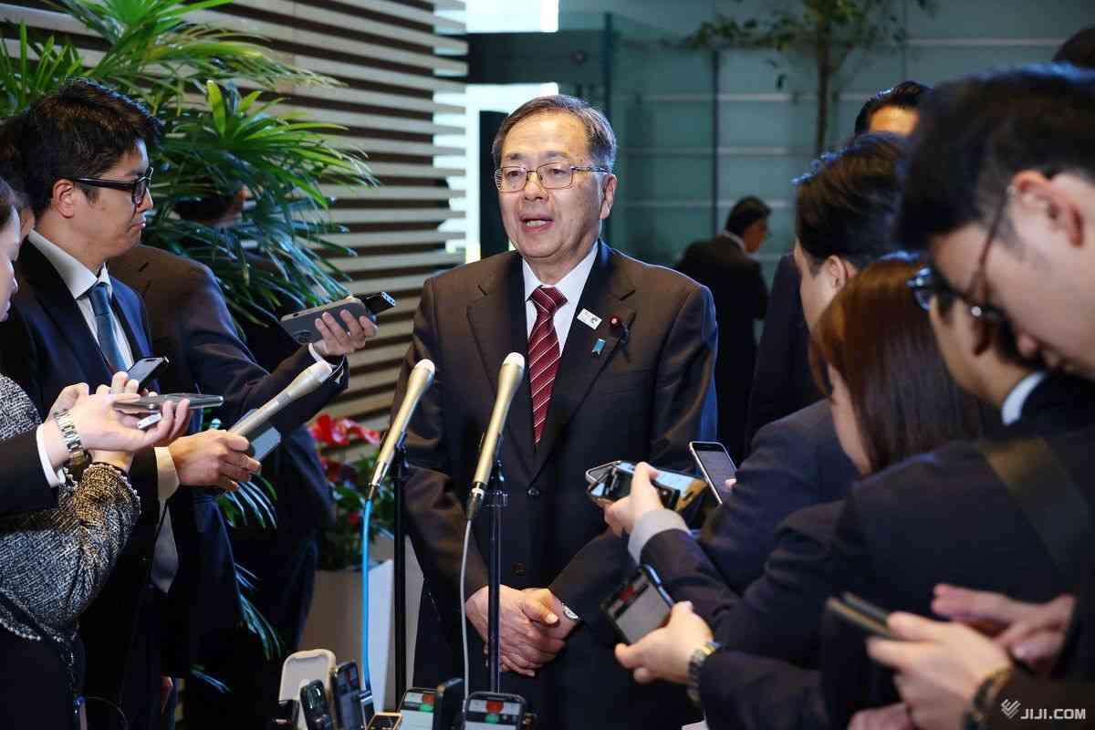 与党党首、夫婦別姓協議で一致　石破首相「もう少し待って」