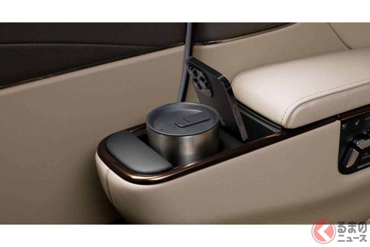 1480万円！ トヨタが「“4人乗り”アルファード」発売！ 後席2座の豪華車内がスゴい！ 超高級ミニバン「スペーシャスラウンジ」とは？