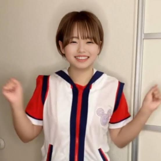 “顔だけAI”でJKノーブラ散歩に挑んだ31歳女性「月50万円も夢じゃないと言われたのに…」受け取った金額は