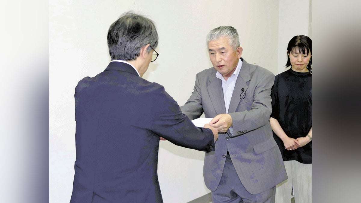 兵庫：前県民局長の処分　撤回を：地域ニュース : 読売新聞
