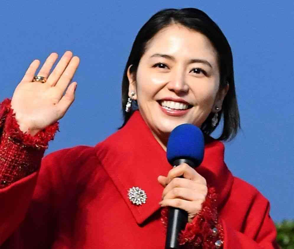 長澤まさみ、久々SNS更新にファン騒然！　トレーナー＆ジーパン姿でサイン会に並び…「長文見たのはじめてかも」「長澤まさみと一緒に映画を見た人生が始まりました」：「おっ！」でつながる地元密着のスポーツ応援メディア 西スポWEB OTTO!