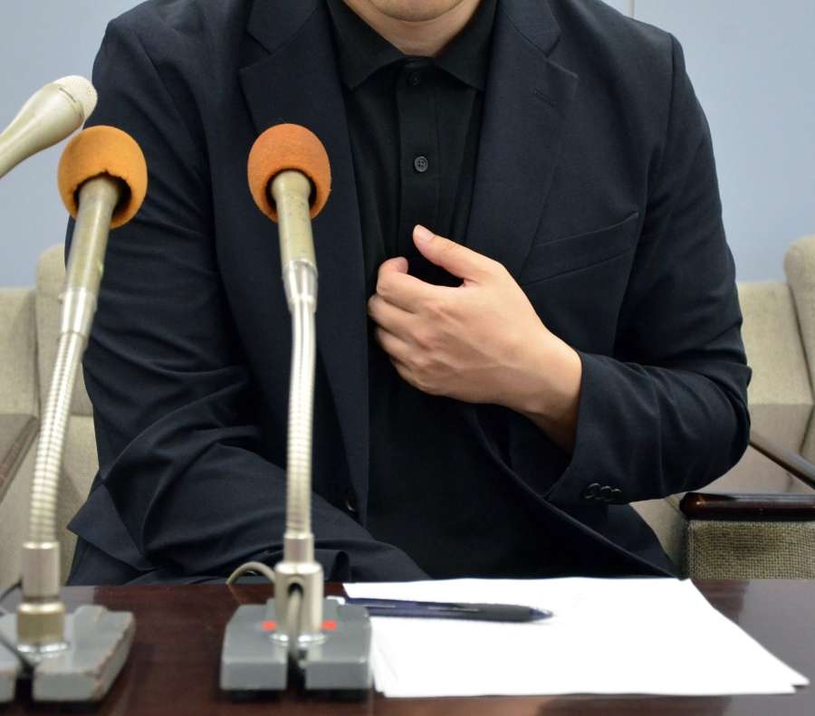 私立中男子が寮で大けが…「加害生徒の処分を」被害生徒の父が会見、いじめ重大事態に認定した学校へ調査と適切な対応求める | 鹿児島のニュース | 南日本新聞 | 373news.com