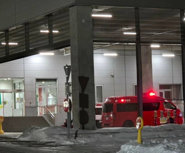 【速報】「レターパックの郵便物が爆発した」道央札幌郵便局で”爆発”火災…消防など駆けつけ約30分後に鎮火、ケガ人なし、出火原因を調べる 北海道札幌市｜FNNプライムオンライン