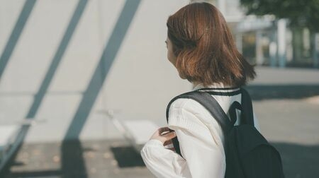 2浪で早稲田に合格も…「キラキラ大学生活」に憧れた彼女が見た現実。コンプレックス抱いた彼女の心の変化（東洋経済オンライン） - Yahoo!ニュース