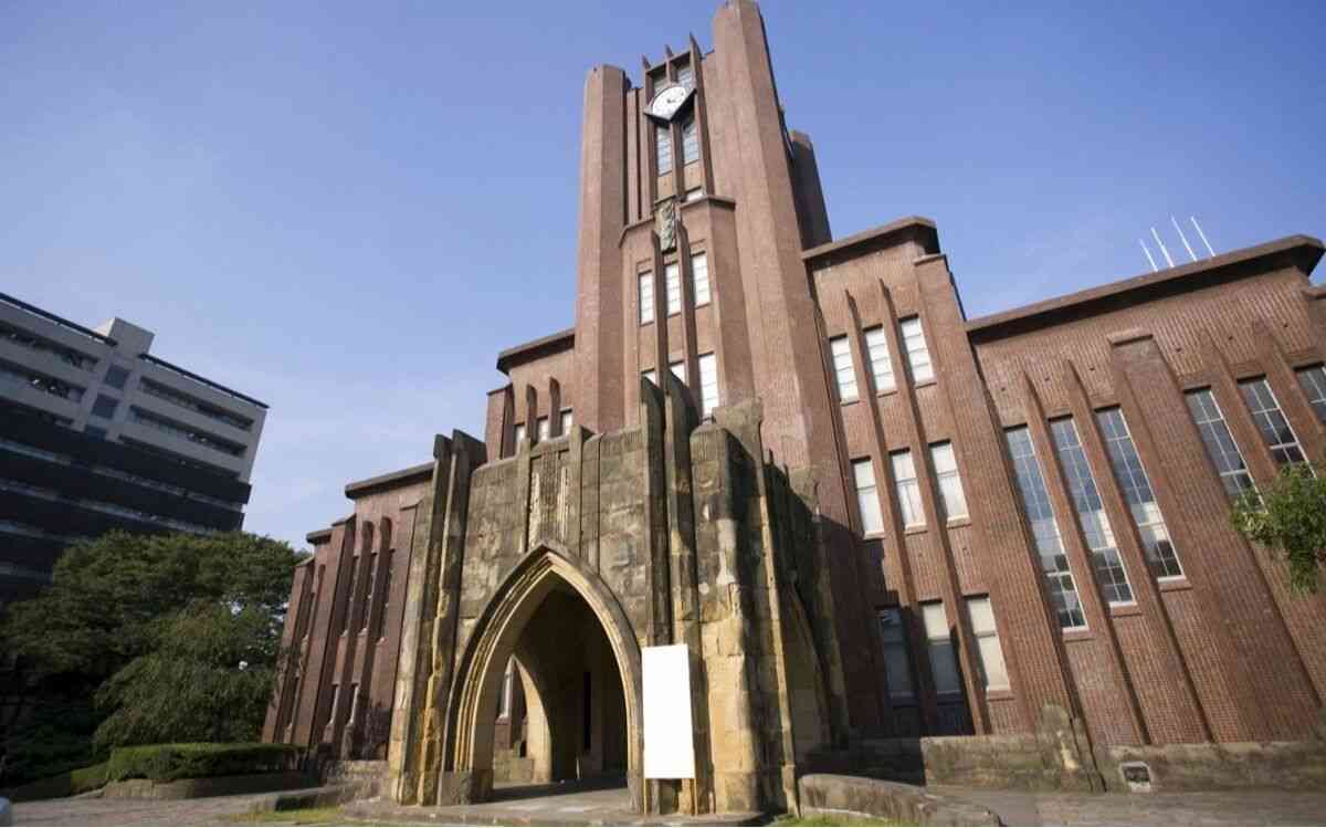 「僕には生活費すらない」地方公立校から塾ナシで東大合格→仕送りナシで“貧困生活”…地方出身の東大生が、入学後に突きつけられた“厳しい現実” | 文春オンライン