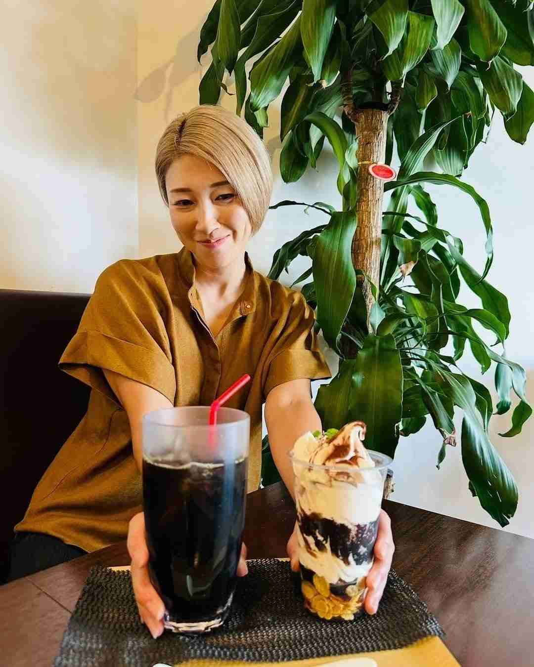 「これまた荒れるやつ」WEST.桐山照史と結婚の狩野舞子、「指輪写真をアップ→即削除」の謎行動がジワリ波紋